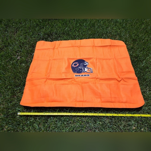 VINTAGE 40x60 1980's Chicago Bears Stadium Blanket. Never Used Original Package - Picture 2 of 4